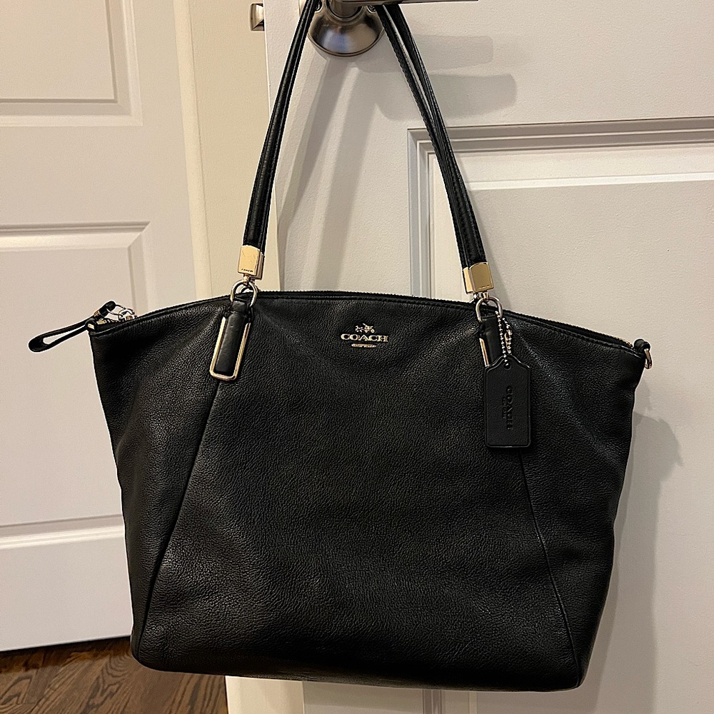 Coach Black Leather Shoulder Bag